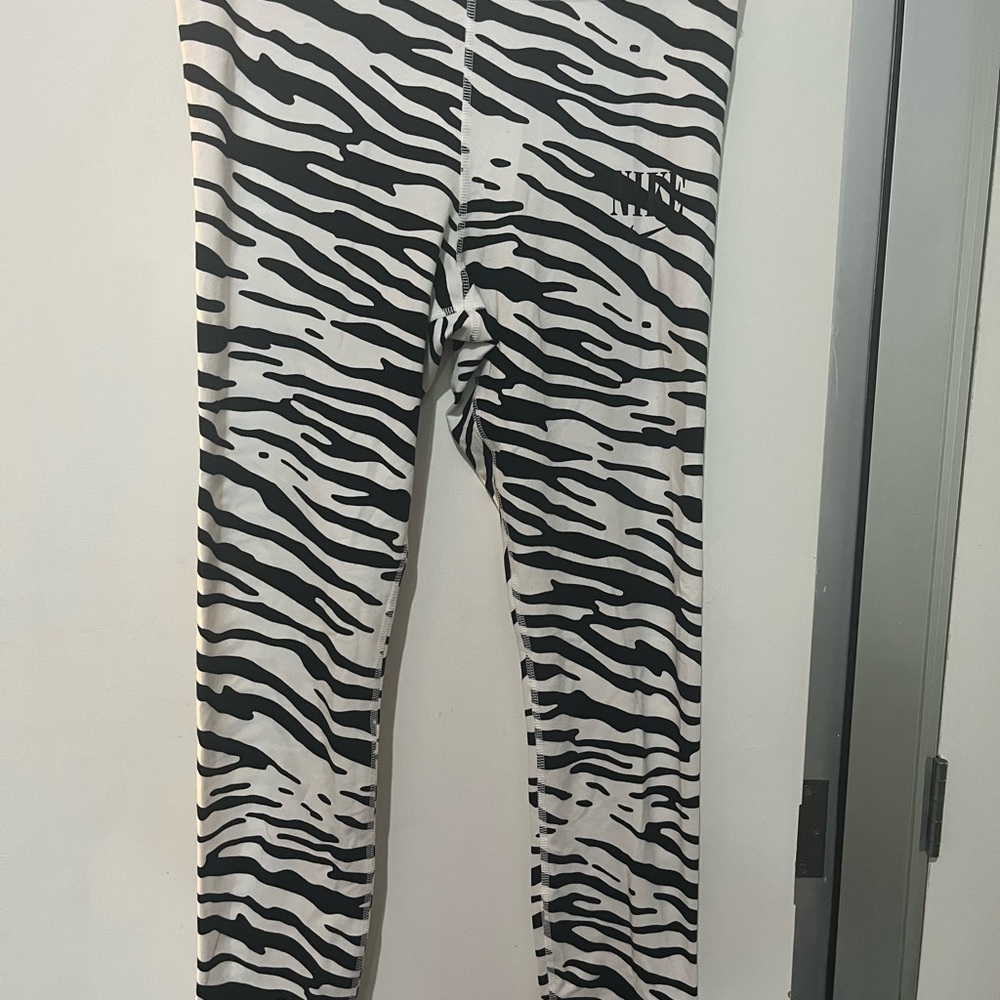 Nike Zebra Print Black and White Leggings
